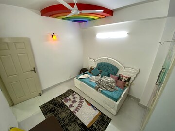 Furnished Amenities in 3 BHK Apartment at Supertech Cape Town, Sector 74 – for Rent