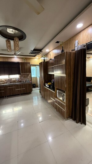 Living Room in 4 BHK Apartment at Itc Silverglades Laburnum, Sector 28 – for Sale