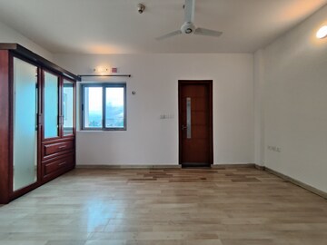Room in 3 BHK Apartment at Bearys Lakeside Habitat, Sahakara Nagar – for Rent