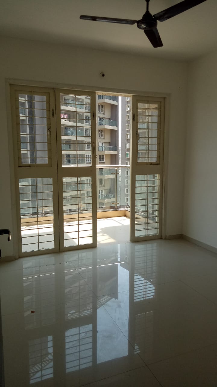 2 BHK 872 Sq.Ft. Apartment in Empire Square