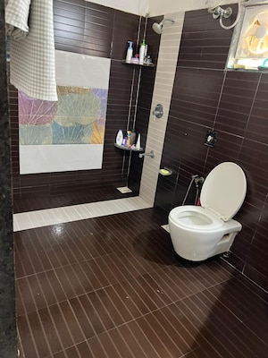 Attached Bathroom in 4 BHK Villa at Science City – for Sale