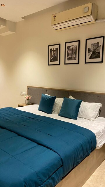 Bedroom in Studio Builder Floor at Mg Road – for Rent