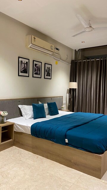 Bedroom in Studio Builder Floor at Mg Road – for Rent