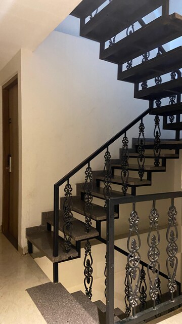 Staircase in Studio Builder Floor at Mg Road – for Rent