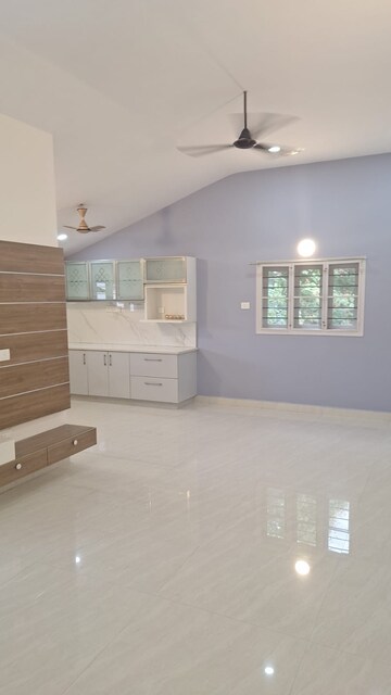 Room in 2 BHK Apartment at Classic Orchards, Bannerghatta Road – for Rent
