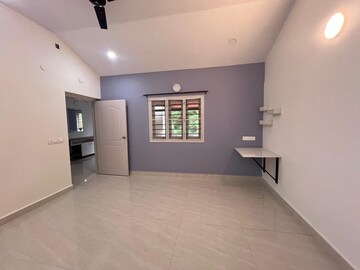 Room in 2 BHK Apartment at Classic Orchards, Bannerghatta Road – for Rent