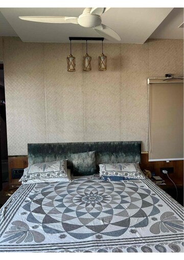 Bedroom in 3 BHK Apartment at Thaltej – for Rent