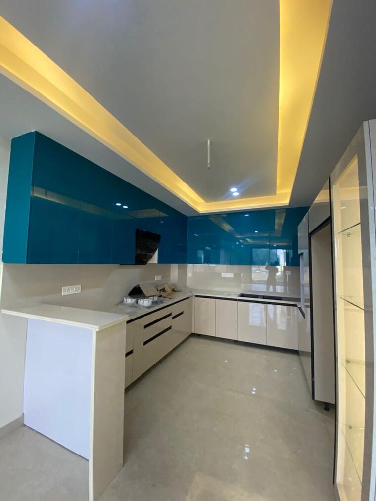 Kitchen, suncity 5 Bedroom 4500 Sq.Ft. Builder Floor In Suncity Gurgaon 9104110