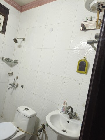 Bathroom in 3 BHK Builder Floor at Malviya Nagar – for Rent