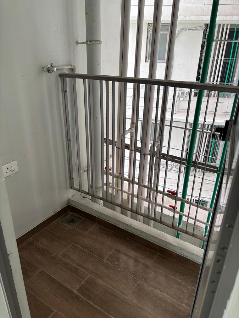 Balcony, kalpataru-immensa 3 Bedroom 991 Sq.Ft. Apartment In Kolshet Road Thane 9104133