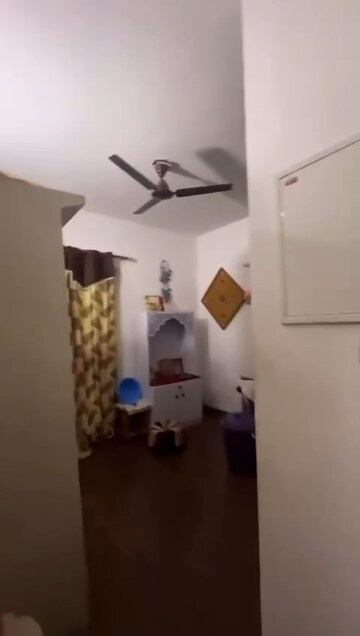 Furnished Amenities in 3 BHK Apartment at BPTP Elite Floors, Sector 83 – for Sale
