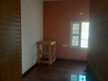Room in 3 BHK Builder Floor at Ramamurthy Nagar – for Rent