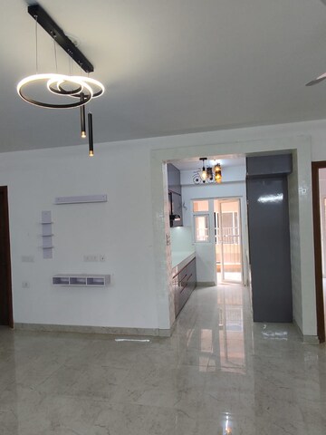 Room in 4 BHK Builder Floor at Uninav Utopia, Morti – for Rent