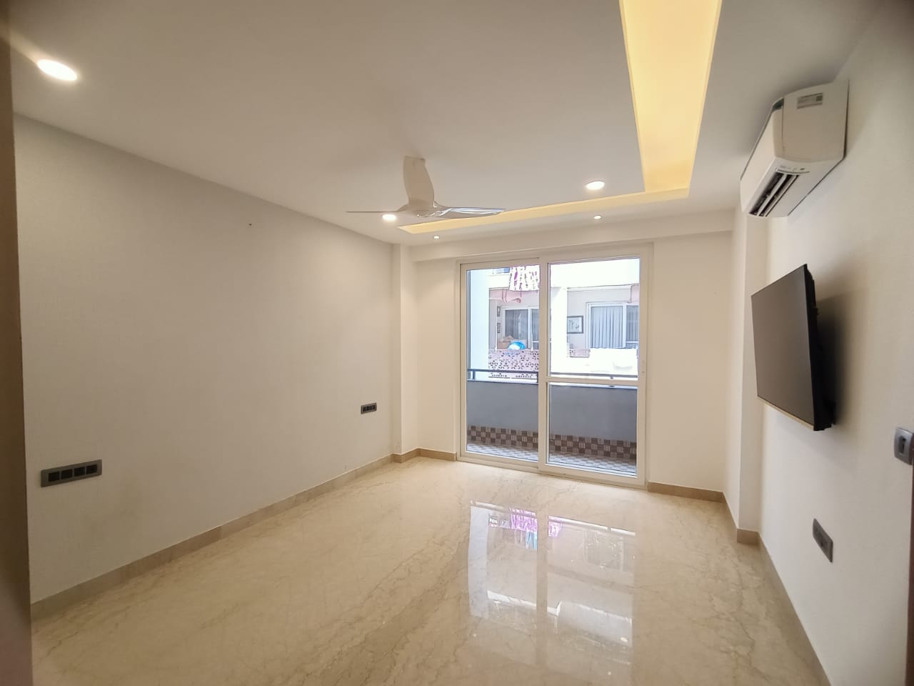 4 BHK + Pooja Room,Servant Room Builder Floor For Sale in Adani Samsara Vilasa