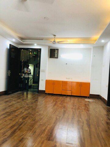 Room in 3 BHK Builder Floor at Freedom Fighters Enclave – for Rent