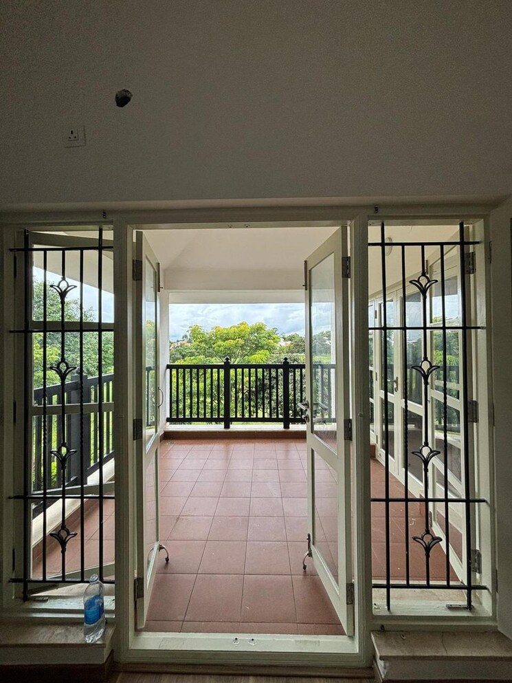 Balcony, prestige-augusta-golf-village 4 Bedroom 4300 Sq.Ft. Apartment In Kothanur Bangalore 9104256