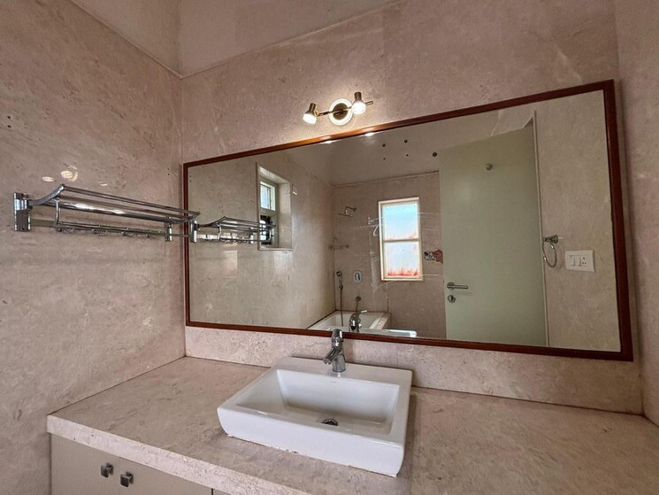 Bathroom, prestige-augusta-golf-village 4 Bedroom 4300 Sq.Ft. Apartment In Kothanur Bangalore 9104256