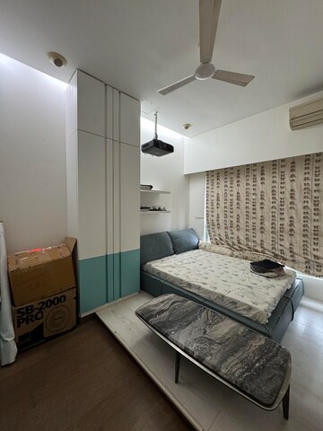 Living Room in 4 BHK Apartment at Lodha Bellissimo, Mahalaxmi – for Rent