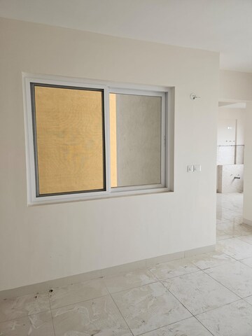 Room in 2 BHK Apartment at Salarpuria Sattva Exotic, Kogilu – for Rent