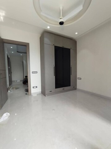 Room in 2 BHK Builder Floor at Chattarpur – for Rent