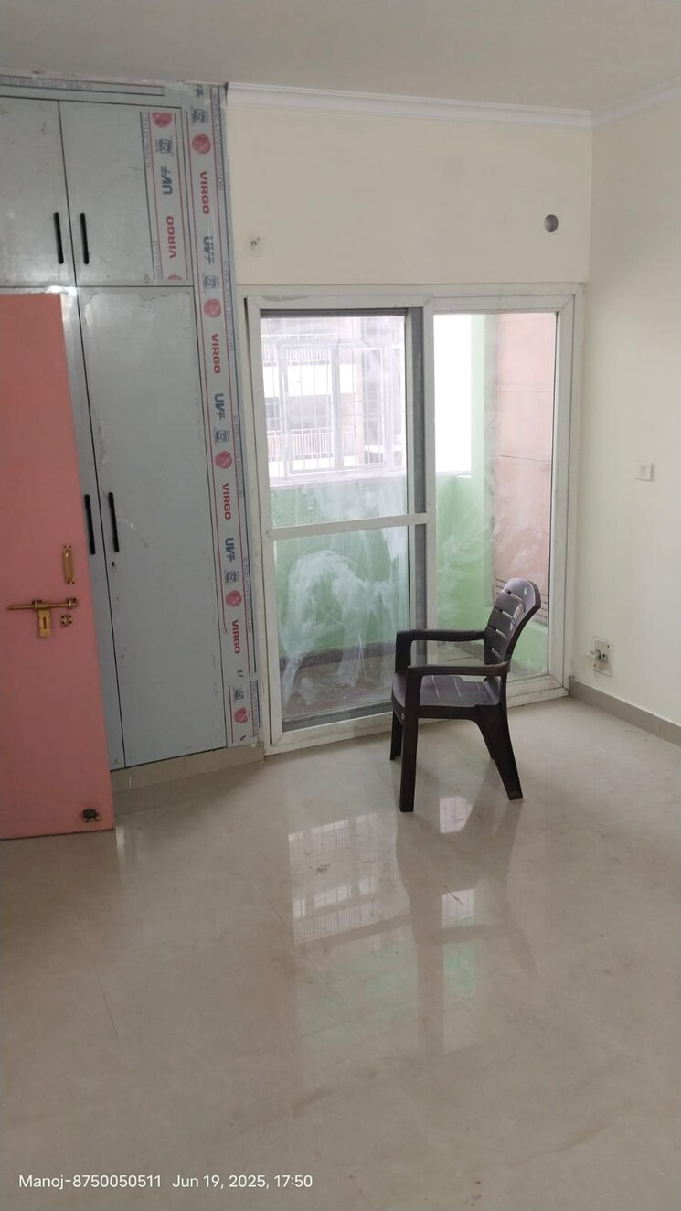 Room, upavp-ganga-yamuna-and-hindon-enclave 2 Bedroom 1100 Sq.Ft. Apartment In Pratap Vihar Ghaziabad 9104351