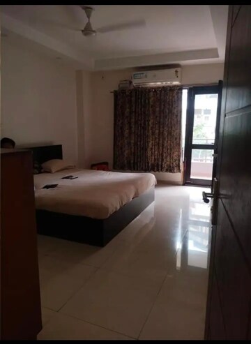 Bedroom in 2 BHK Builder Floor at Chattarpur – for Rent