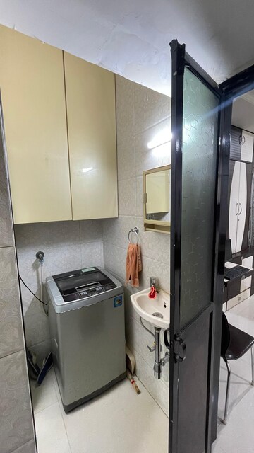 Bathroom in 1 BHK Apartment at Andheri Green Field Towers, Jogeshwari East – for Rent