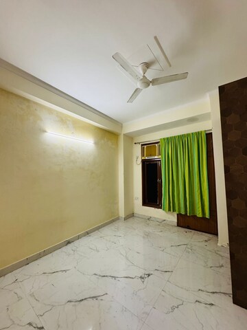 2 BHK Builder Floor For Rent in Saket