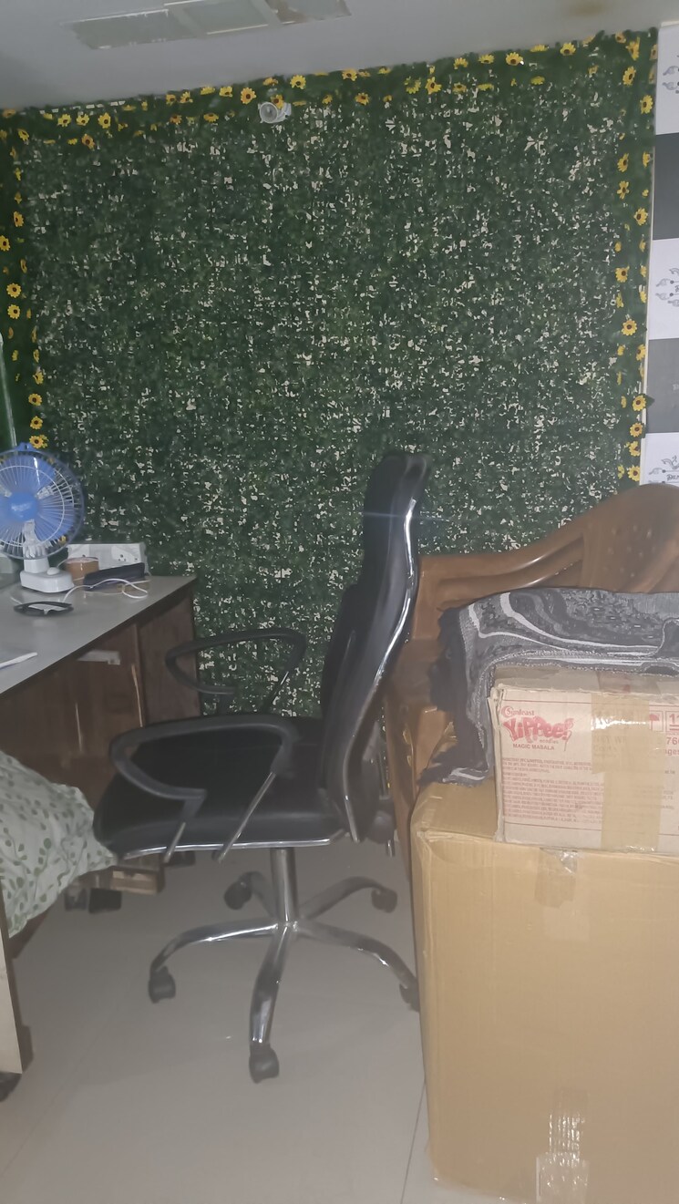 Team Area, haware-fantasia Commercial Office Space 212 Sq.Ft. In Vashi Sector 28 Navi Mumbai 9104409