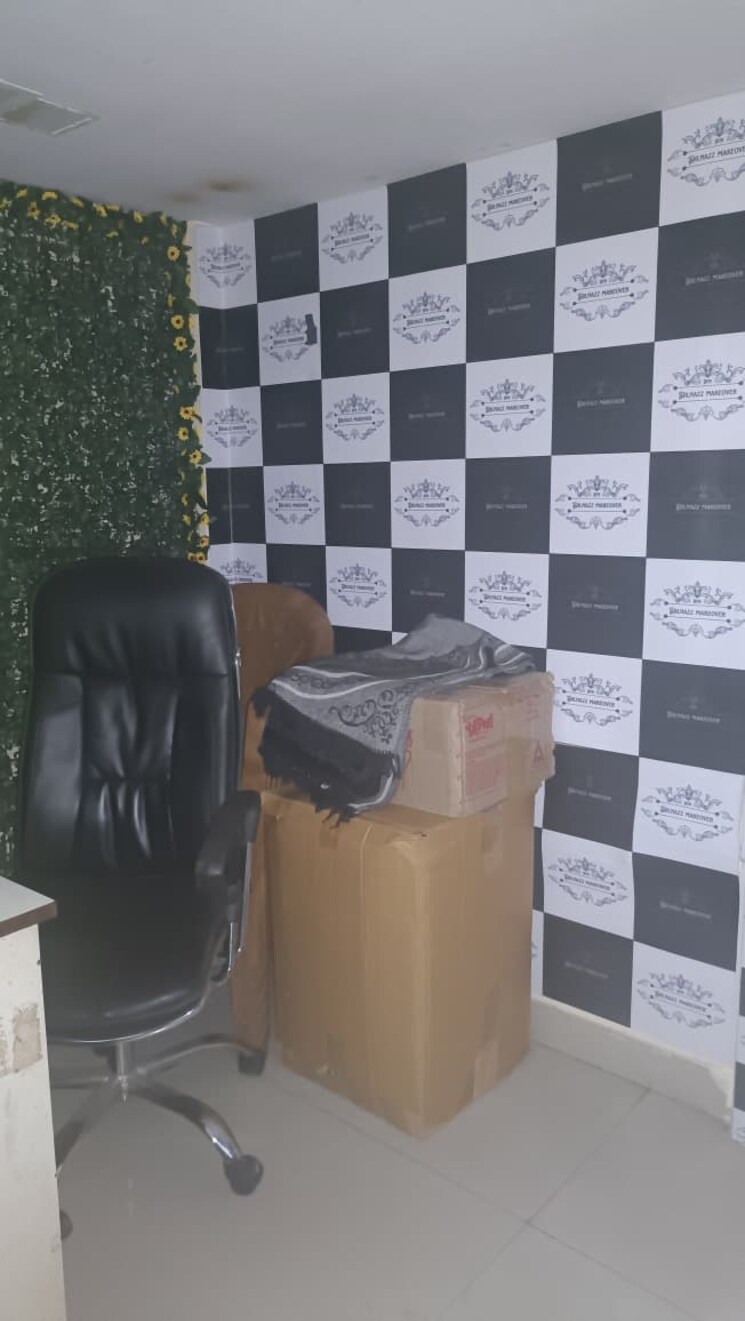 Team Area, haware-fantasia Commercial Office Space 212 Sq.Ft. In Vashi Sector 28 Navi Mumbai 9104409