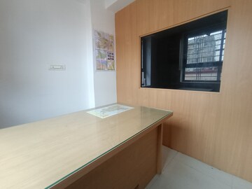 Room in  Office Space at Exhibition Road – for Rent