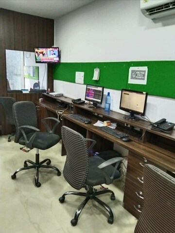 Team Area in  Office Space at Balaji Arcade, Mulund West – for Rent