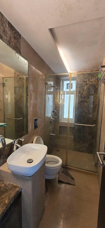 Bathroom in 4 BHK Apartment at Prabhadevi CHS, Prabhadevi – for Rent