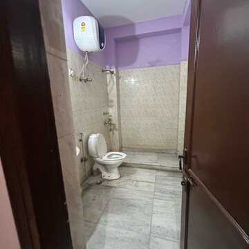 Bathroom in 2 BHK Villa at Sector 21 – for Rent