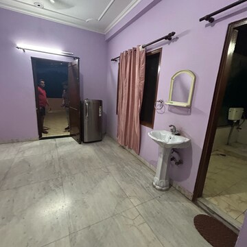 Room in 2 BHK Villa at Sector 21 – for Rent