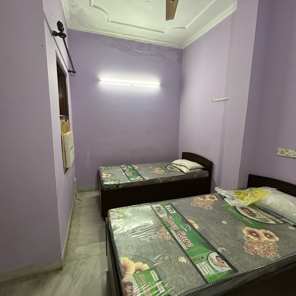 2 BHK + Extra Room Villa For Rent in Sector 21