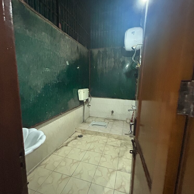 Bathroom, sector 21 2 Bedroom 1200 Sq.Ft. Villa In Sector 21 Gurgaon 9104548