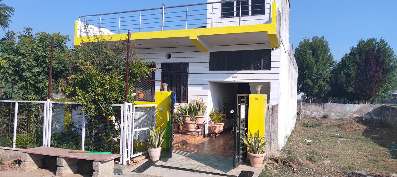 3 BHK + Pooja Room Villa For Sale in Hatoj, Chirau Hosp 