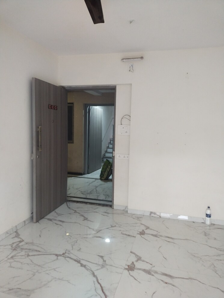Room, kurla east 2 Bedroom 600 Sq.Ft. Apartment In Kurla East Mumbai 9104564