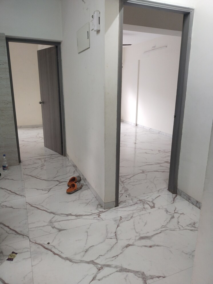 Room, kurla east 2 Bedroom 600 Sq.Ft. Apartment In Kurla East Mumbai 9104564