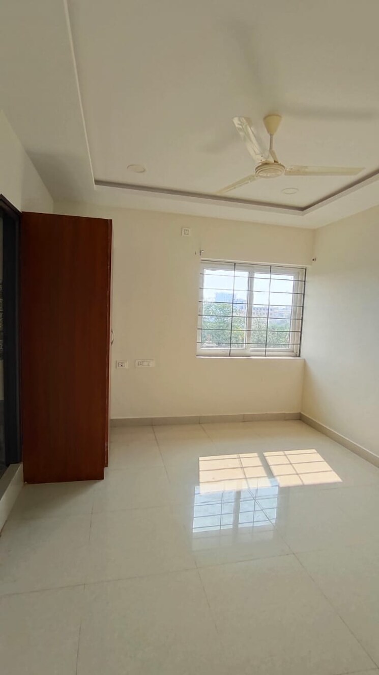 Room, begumpet 3 Bedroom 1900 Sq.Ft. Apartment In Begumpet Hyderabad 9104579