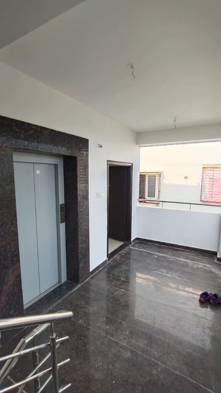 Room, begumpet 3 Bedroom 1900 Sq.Ft. Apartment In Begumpet Hyderabad 9104579