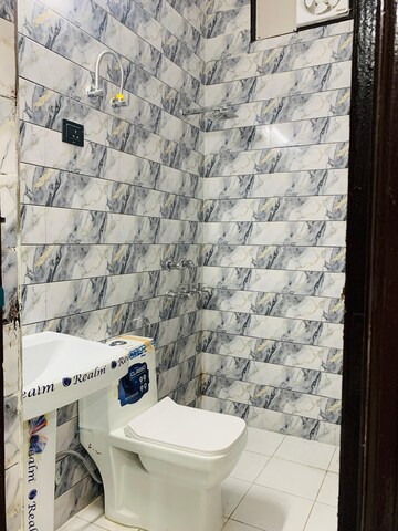 Bathroom in 4 BHK Builder Floor at Green Fields Colony – for Rent