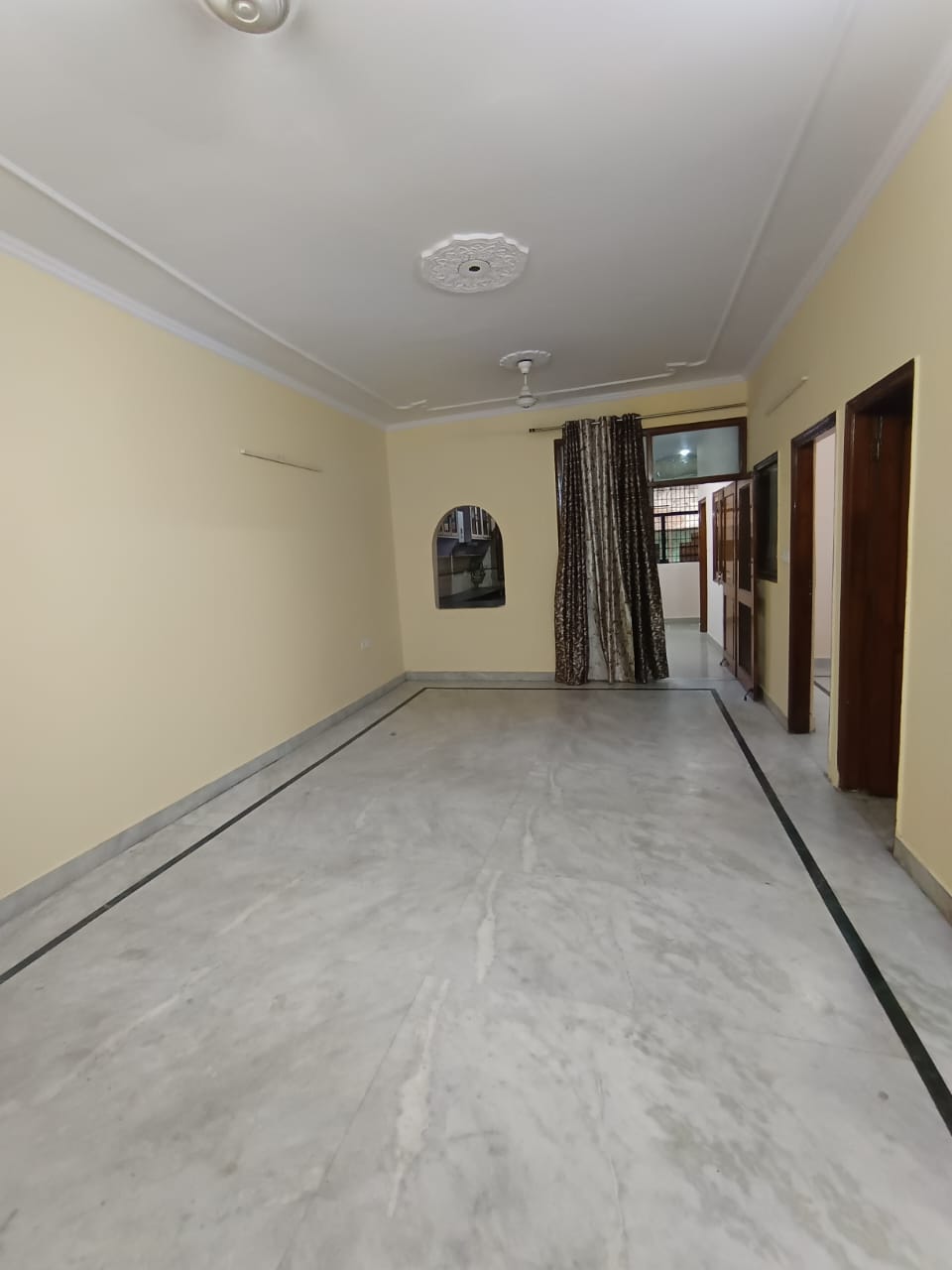 2 BHK Apartment For Rent in Mayur Bagh Apartments