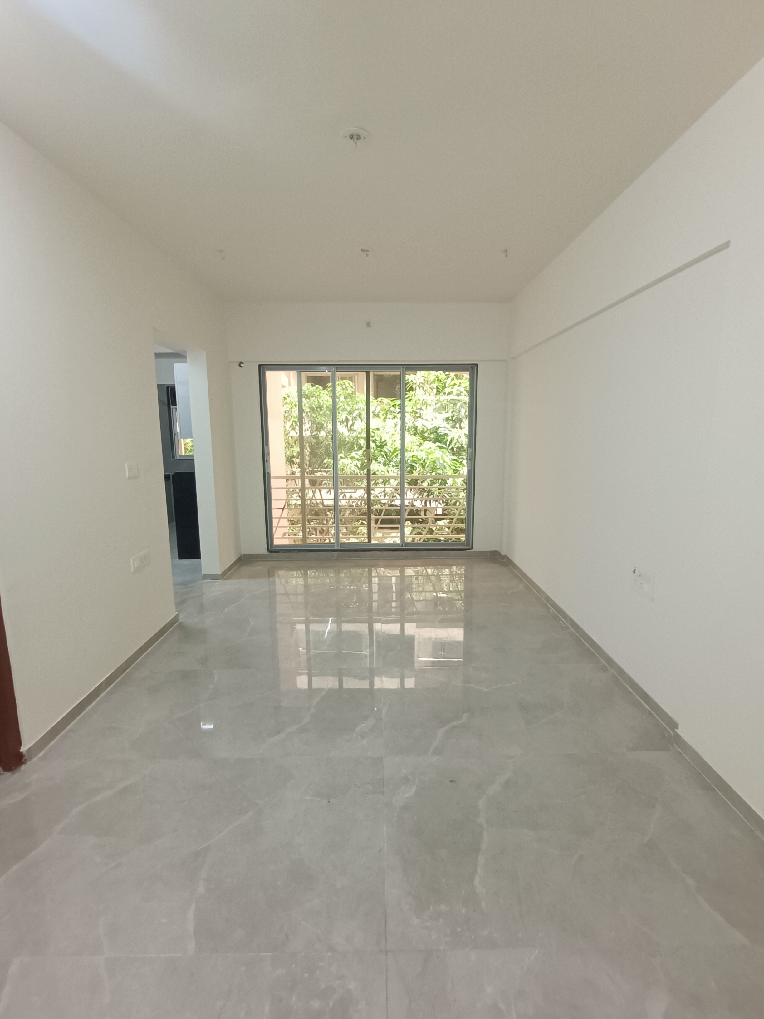 2 BHK Apartment For Rent in Goregaon West