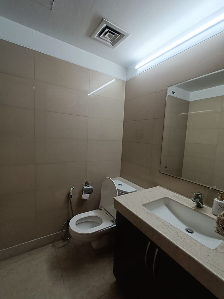 Attached Bathroom, emaar-the-vilas 5 Bedroom 4600 Sq.Ft. Apartment In Sector 25 Gurgaon 9104641