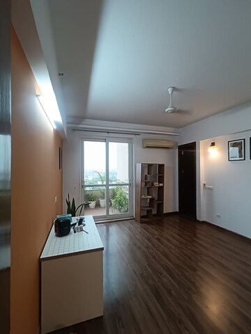 Room in 5 BHK Apartment at Emaar The Vilas, Sector 25 – for Rent