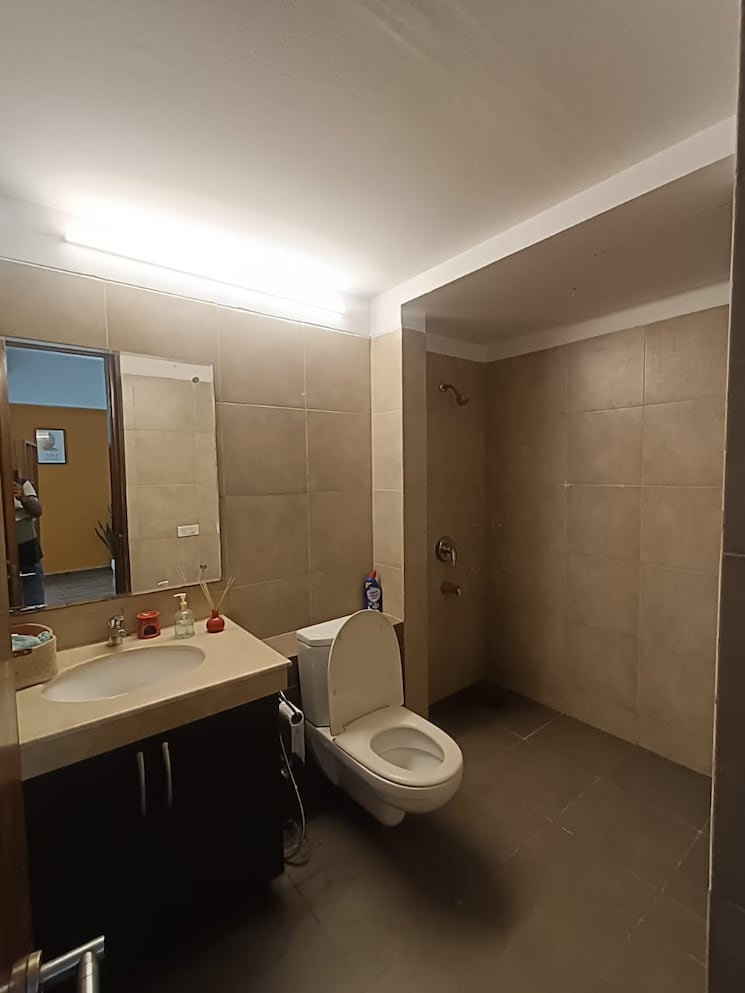 Attached Bathroom, emaar-the-vilas 5 Bedroom 4600 Sq.Ft. Apartment In Sector 25 Gurgaon 9104641