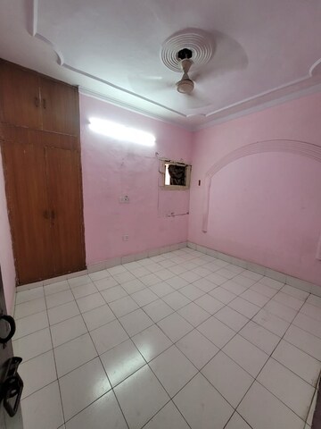 Room in 1 BHK Apartment at RWA GTB Enclave Pocket D, Dilshad Garden – for Rent