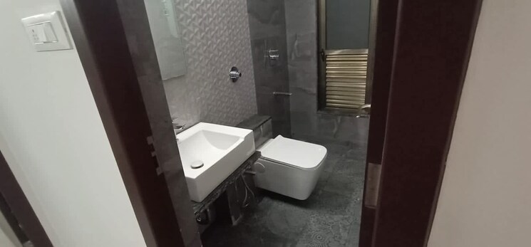 Bathroom, shree-saket 1 Bedroom 585 Sq.Ft. Apartment In Owale Thane 9104638